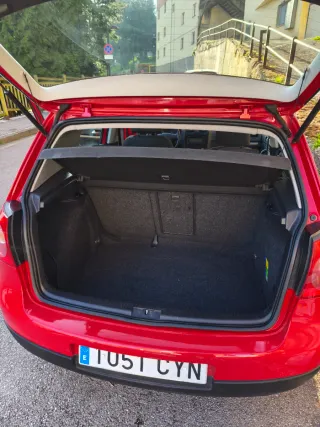 Volkswagen Golf 2004