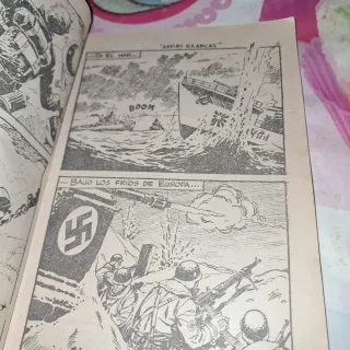 Antiguo comic casco de acero