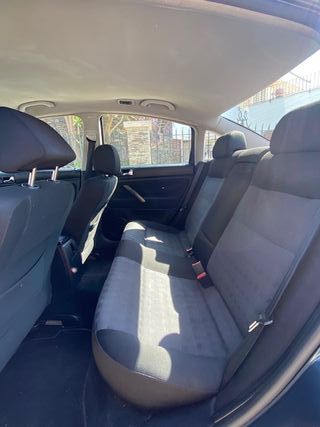 Volkswagen Passat 1.9 TDI 130 cv