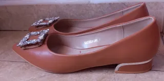 Zapatos de tacón bajo
