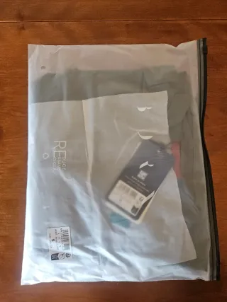 Cortavientos Nyasa Born Living Yoga Verde