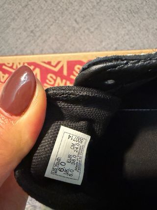 Vans Zapatillas Negras y Blancas