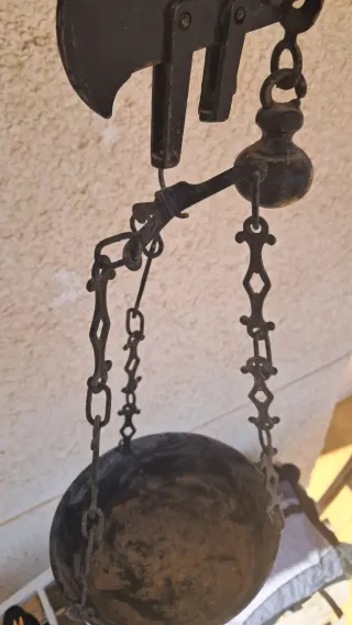 Balanza romana báscula antigua vintage