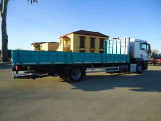 MAN TGA 26 360-CAMIONES GRUAS