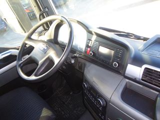 MAN TGA 26 360-CAMIONES GRUAS