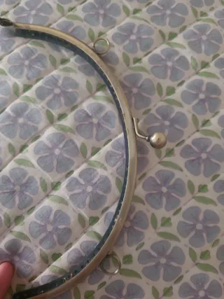 Asa metálica para bolso