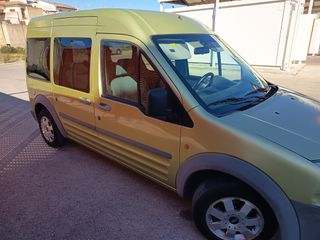 Ford Transit Connect 2006 con plataforma silla rue