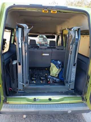 Ford Transit Connect 2006 con plataforma silla rue