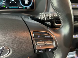 Hyundai Kona 1.6 GDI HEV Style Sky DCT