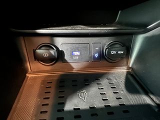 Hyundai Kona 1.6 GDI HEV Style Sky DCT