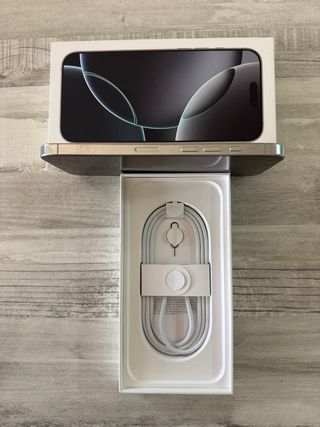 iPhone 16 pro Max 256gb 100 ciclos 100% factura