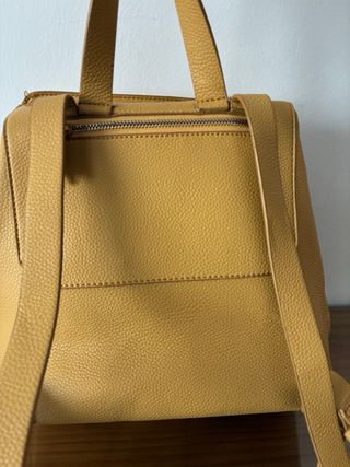 Mochila urbana mujer amarilla