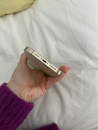 iPhone 14 Pro Max Dorato + 4 custodie