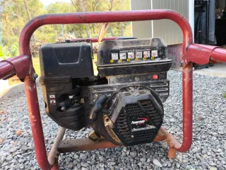 Generador Powermate EM2800 AVR