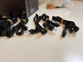 Alimentatore GIGABYTE UD1000GM PCIe 5.0