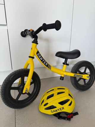 Bicicleta y Casco Sawyer Amarillo