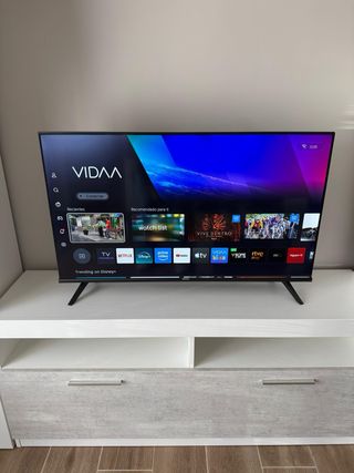 TV Hisense 40A4Q FullHD Smart TV Seminueva