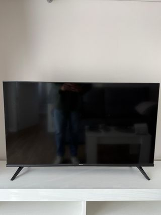 TV Hisense 40A4Q FullHD Smart TV Seminueva
