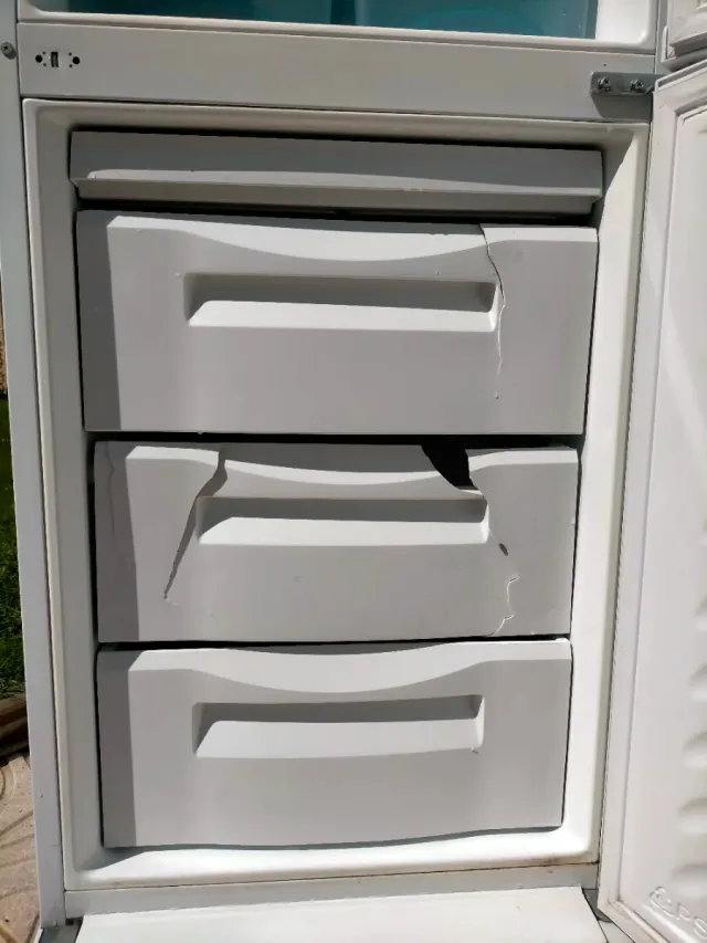 Nevera Daewoo blanca