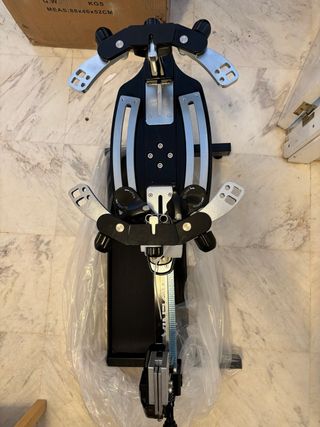 Macchina per incordare racchette da tennis/badminton