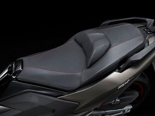 KYMCO AK 500 CC PREMIUM (Nueva)