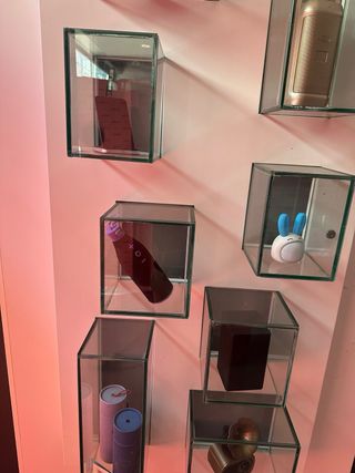 Expositor vitrina madera crital con luz