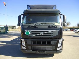 Volvo FM 330-CAMIONES GRUAS