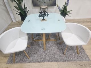 OFERTON DE MESA DE CRISTAL TEMPLADO + 4 SILLAS