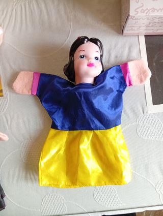 Marionetas de mano de cuento