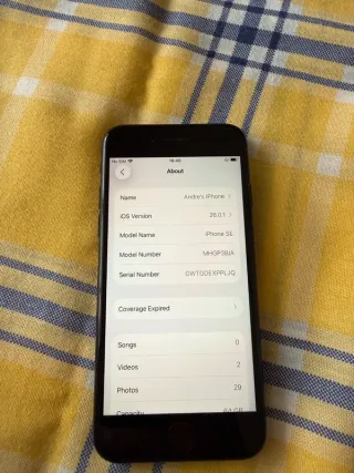 iPhone SE (2022) Preto