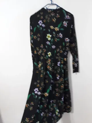 Vestido H&M estampado floral negro