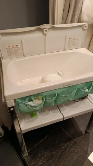 Bañera para bebé con cambiador
