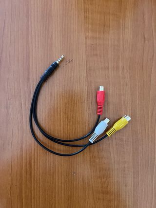 Adaptador Audio y Video 3.5mm a RCA