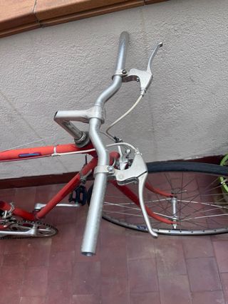 Bici de carretera urbana vintage