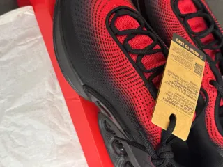 Botines Nike Air Max Rojos y Negros