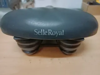 Sillín de bicicleta negro