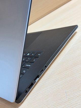 Dell Precision 5540 i7 / 8GB / 256GB