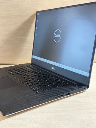 Dell Precision 5540 i7 / 8GB / 256GB