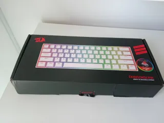 Teclado Mecánico Redragon Dragonborn RGB