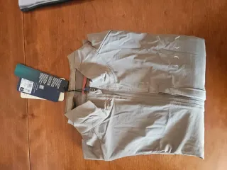 Cortavientos Born Living Yoga Nyasa