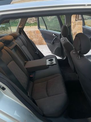 Mercedes-Benz Clase C 2005