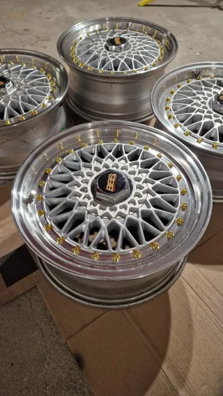 Réplicas Jantes BBS RS