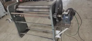 Cilindro curvador de metal