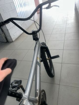 Bicicleta BMX Plata