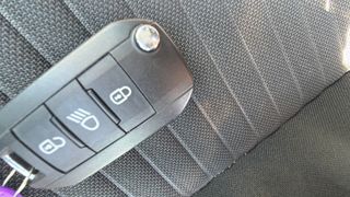 Peugeot 2008 BlueHDi 110 S&S Active 81 kW (110 CV)