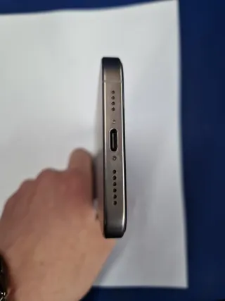 Iphone 16 pro max 100%