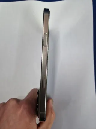 Iphone 16 pro max 100%