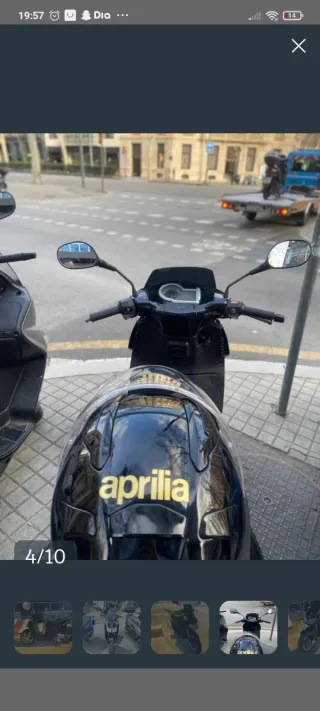 Aprilia Maxi Scooter Negra Automática