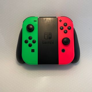 Console Nintendo Switch Completa di Accessori
