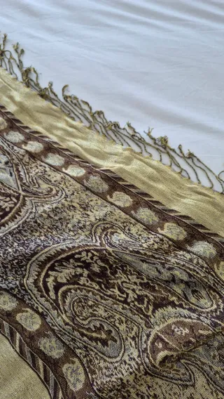 Pañuelo / Chal con estampado paisley